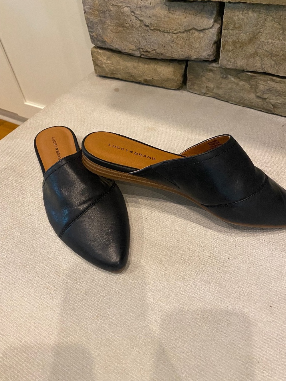 Lucky Brand Bamira Black Leather Pointed Toe Mules Size 7.5